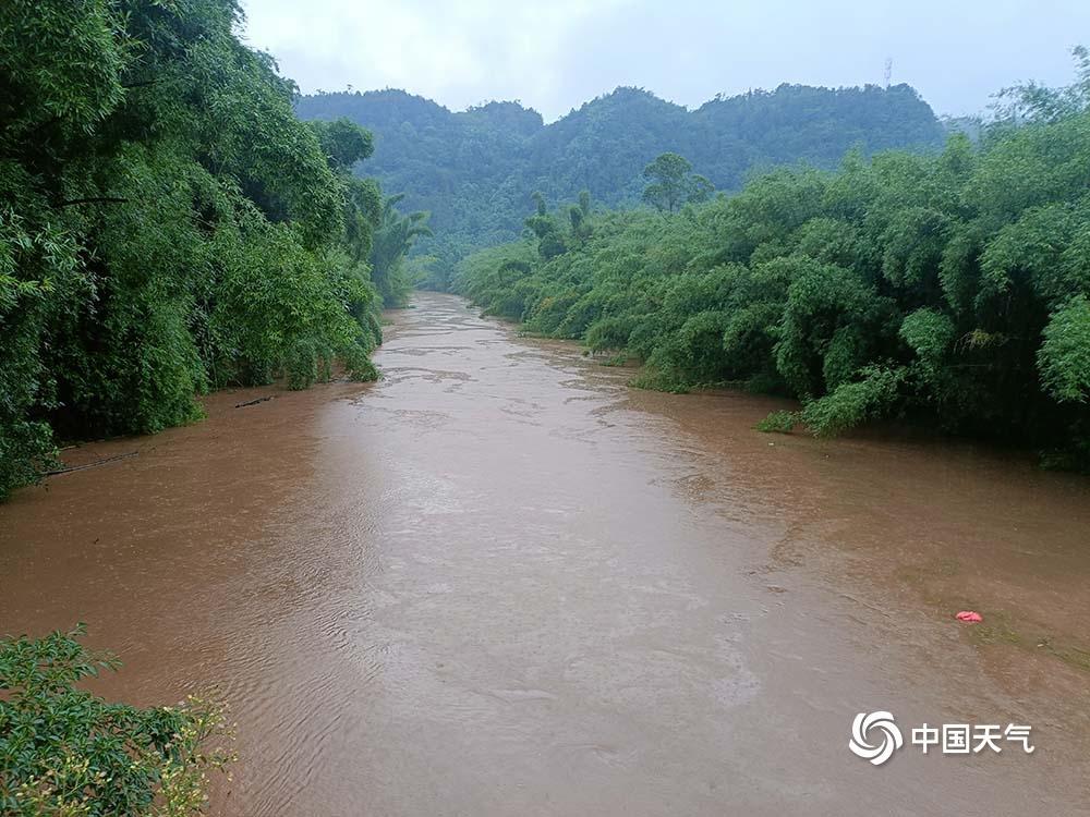 四川旱情后遇强降雨 河流水位猛涨是怎么回事，关于四川暴雨水位上涨的新消息。