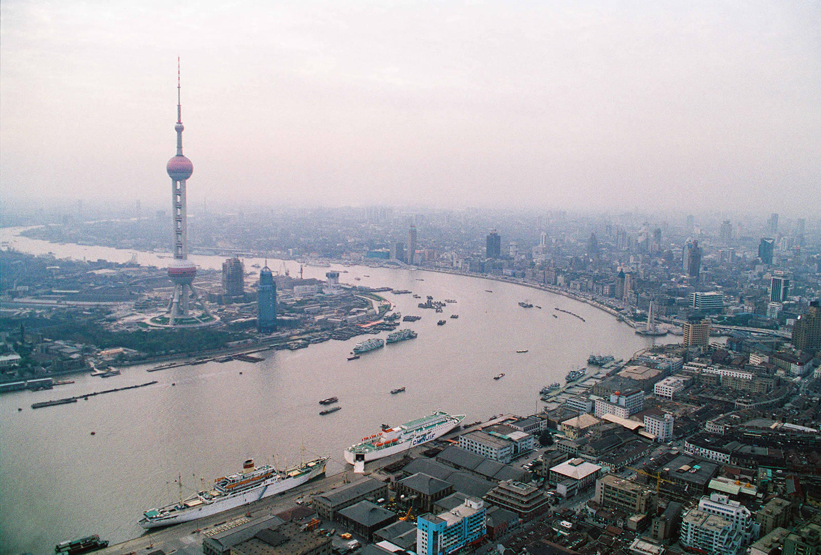 上海外滩踩踏事件死了多少人 上海外滩踩踏事件是哪一年