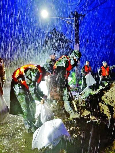 河南郑州加油朋友圈文案图片大全 河南暴雨加油文案说说