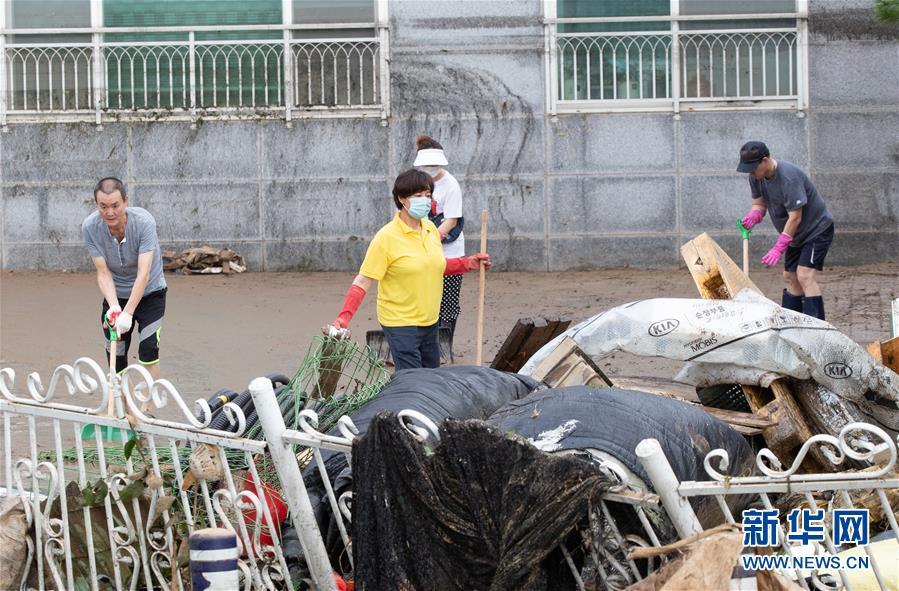 韩国暴雨 一名中国公民遇难是怎么回事，关于韩国暴雨已致30人死亡的新消息。