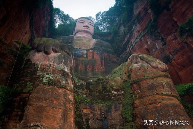 网友晒乐山大佛照片对比照是怎么回事，关于网友晒乐山大佛照片对比照视频的新消息。