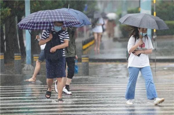 北京中秋夜雷雨冰雹齐至,北京雷阵雨加冰雹