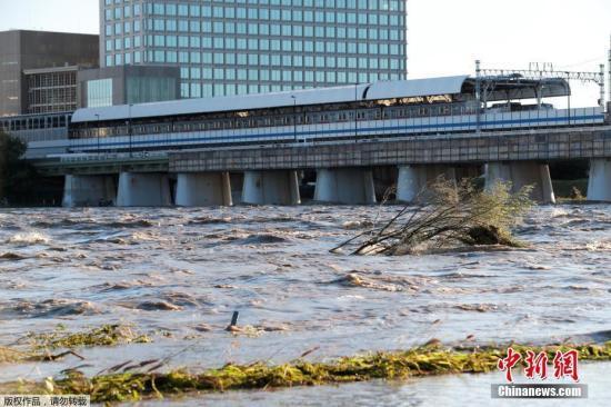 日本台风致33人死,台风“海贝思”袭日致河流泛滥交通瘫痪