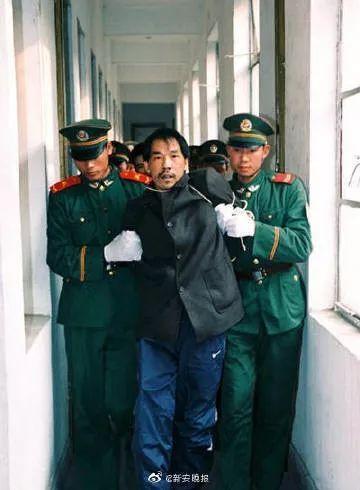 劳荣枝二哥称就算判死刑也服是怎么回事，关于劳荣枝二哥披露其在狱中现状的新消息。