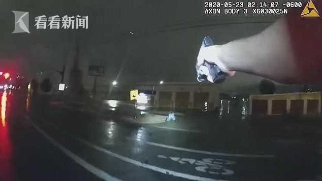 大批民警进山搜捕持枪伤人嫌犯是怎么回事，关于大批民警进山搜捕持枪伤人嫌犯视频的新消息。