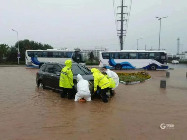 暴雨中的青岛力量是怎么回事，关于暴雨 青岛的新消息。