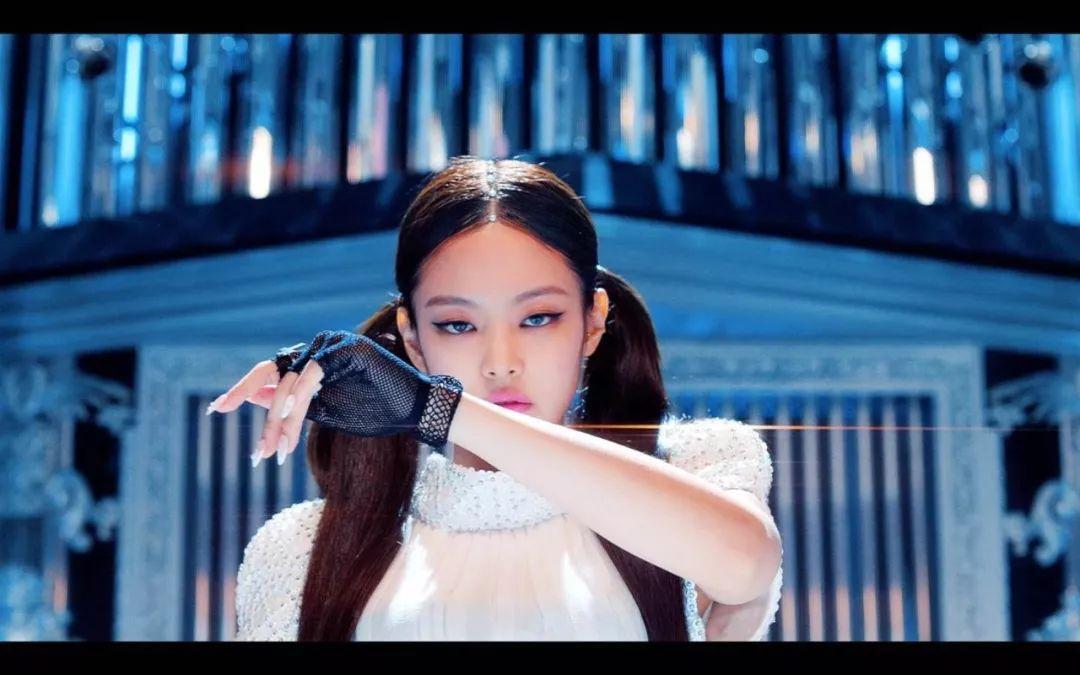 BLACKPINK回归预告照是怎么回事，关于blackpink回归预告照jennie的新消息。