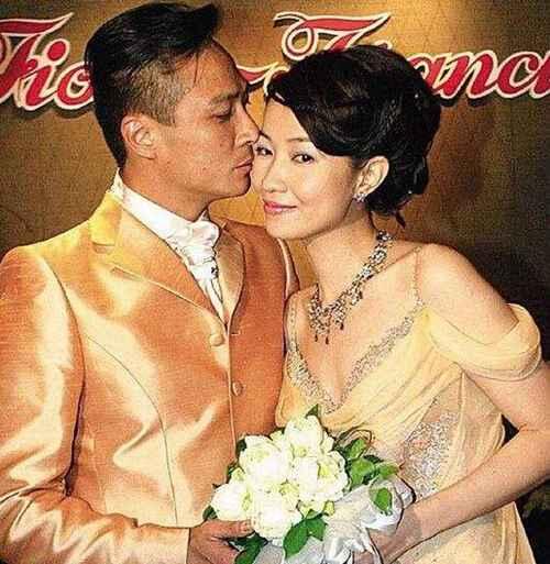 吴镇宇老婆王丽萍不露面的原因