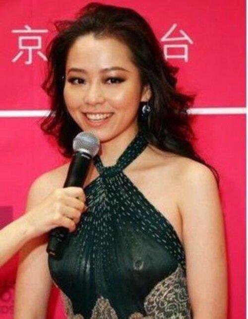 张靓颖乳环门是怎么回事