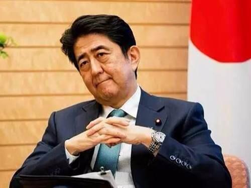 安倍正式辞去首相一职