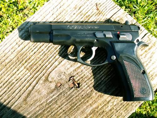 武器专栏 CZ75手枪