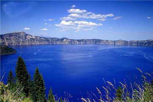 世界十大最美火山口湖泊