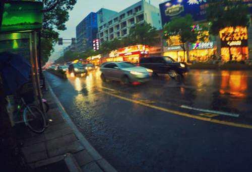 随手拍北京暴雨