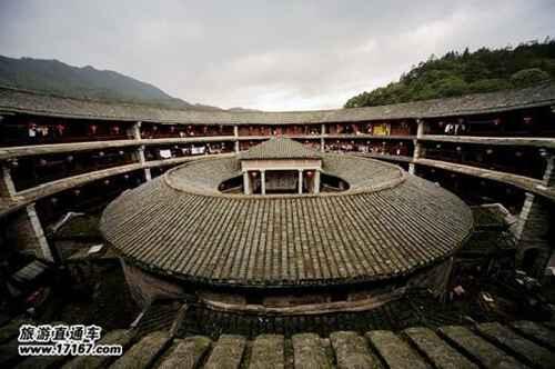 中国传统民居福建土楼特点