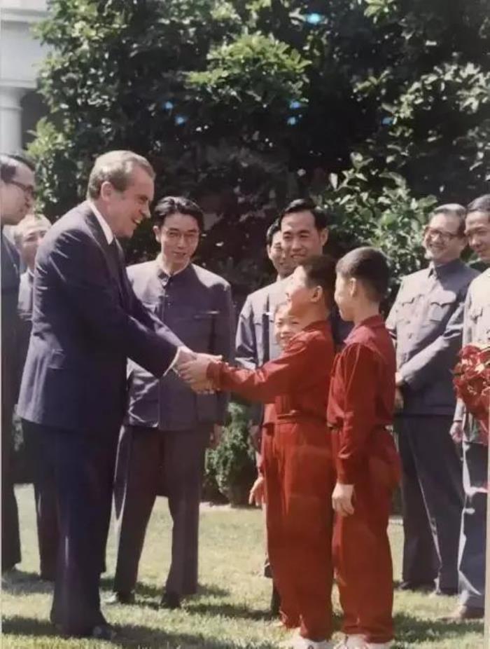 李连杰的真实家世（李连杰的家世背景到底有多牛）