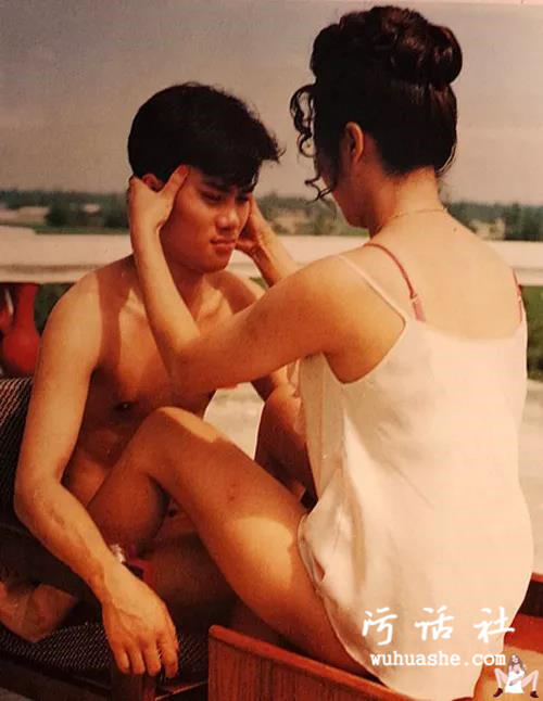 无意翻到20年前的按摩书，内容堪比《花花公子》