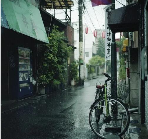 总是下雨的高考日