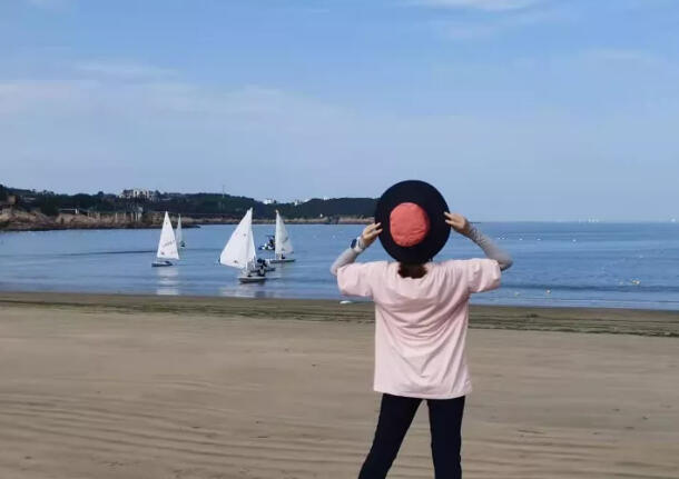 夏天的风轻轻的吹过，清清楚楚的说你爱我 ——记松兰山海滩游记