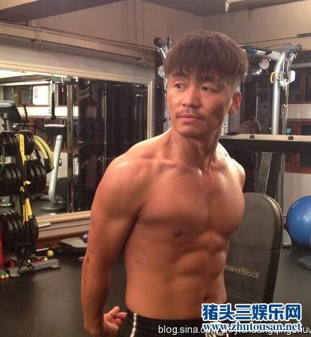 《真正男子汉》六大型男PK肌肉杜海涛全身赘肉不忍看(图)