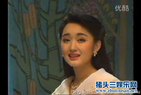 杨钰莹20年前罕见旧照曝光颜值不输刘亦菲