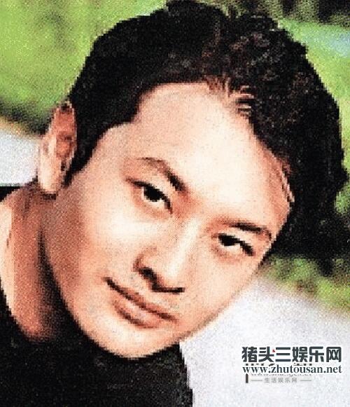 黄晓明真实身高是多少？盘点黄晓明受争议的恋情整容演技