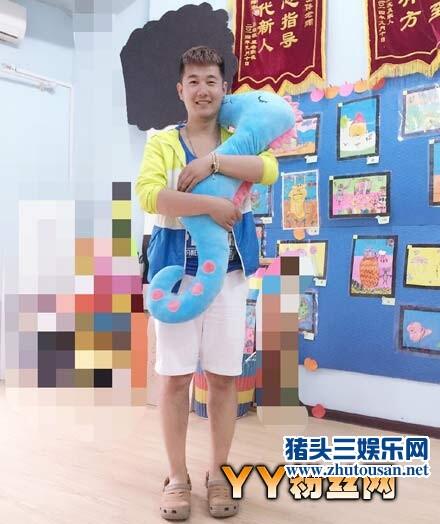 我是演说家暖男幼师闻源照片资料 闻源原名邓春伟为畅销书作者