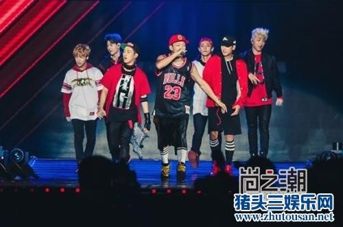 ikon出道演唱会顺利举行 杨社长感慨像看到bigbang