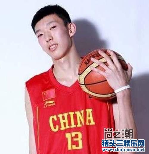 中国男篮亚锦赛夺冠鲜肉周琦走红 资料微博nba选秀引围观