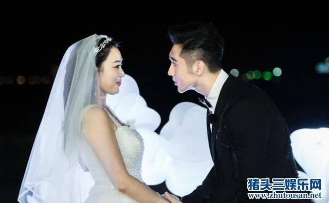 与小男友腻歪欲抢黄A婚礼风头 45岁钟丽缇抓着时光尾巴狂舞