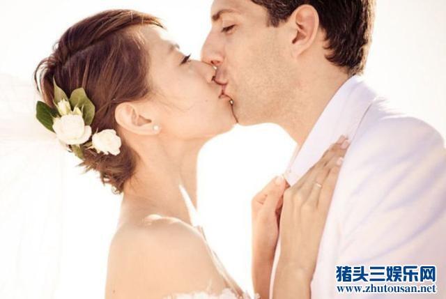 黄晓明泪吻Baby一吻胜千言 盘点明星婚礼之吻哪个最动人