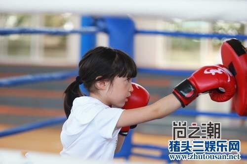 爸爸去哪儿第三季夏天变小拳王 邹市明圆女儿梦