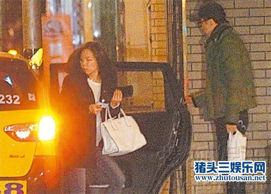 哈林近况：哈林新恋情曝光 哈林恋上40岁女主播甜蜜过夜