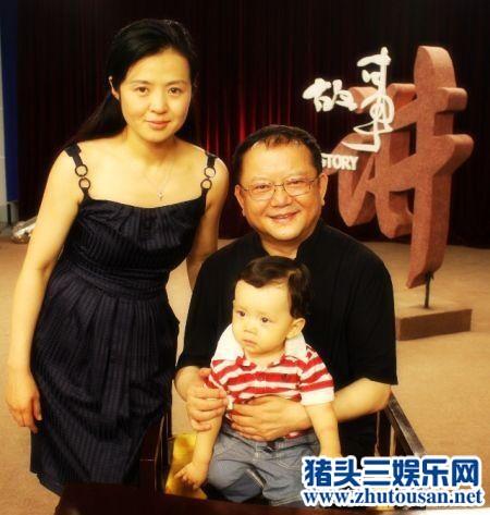 王刚结过几次婚前妻是谁离婚内幕 王刚有几个妻子有几个孩子？