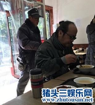 窦唯被曝和80后新女友已经结婚 系其女粉丝曾声援窦唯