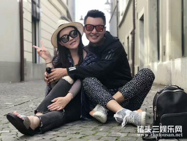 侯天悦老婆刘旸吗 侯天悦和妻子刘暘女儿一家三口照片曝光