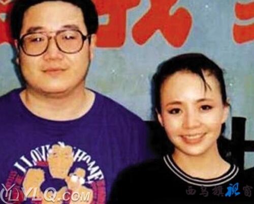 英达有几个老婆孩子 英达现任妻子梁欢照片