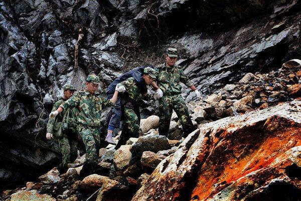 汶川地震国家请了高人解救 给亡者一个交代