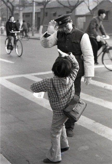 80年代朝内大街老照片 朝内大街81号的传说真相