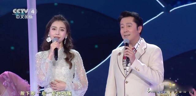 黄晓明杨颖什么时候离的婚 为什么婚变和baby官宣离的婚是真的吗